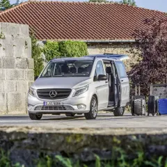 Jaki bus najlepiej kupić? Sprawdź najlepsze modele i ich wady