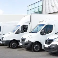 Jak założyć firmę przewozową bus i uniknąć najczęstszych błędów