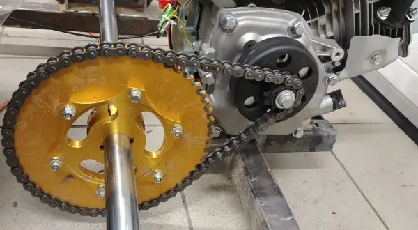 Jak rozpiąć łańcuch motocyklowy - skuteczne metody i porady