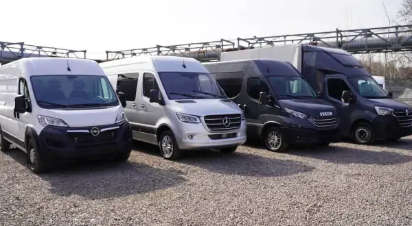 Najmniej awaryjne busy osobowe – które modele są najbardziej niezawodne?