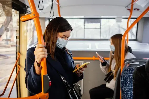 Ile osób może być w autokarze? Odkryj pojemności różnych modeli