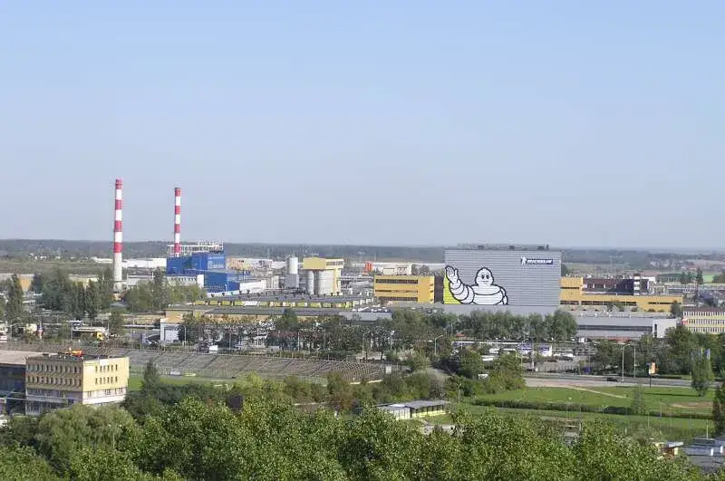 Zdjęcie Opony Kormoran gdzie produkowane? Poznaj tajemnice produkcji w Polsce